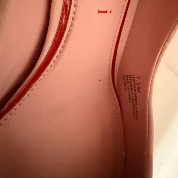 Gianni Bini Pink Suede Heels with Red Rhinestone Heart Toe – Valentine’s - Picture 2 of 8